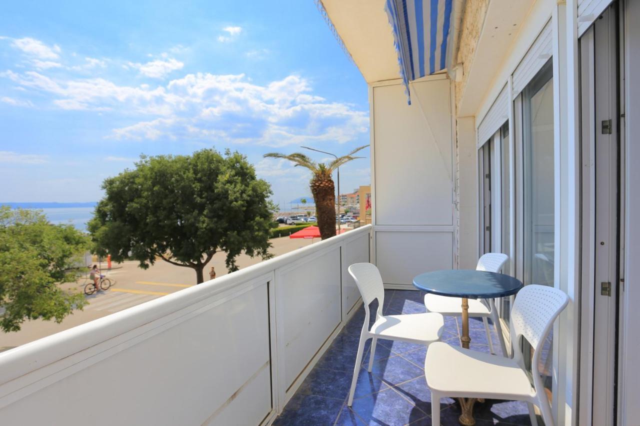 Apartments By The Sea Podgora, Makarska - 18918 外观 照片